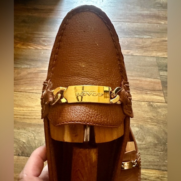 Tan and gold Coach loafers - Picture 3 of 5